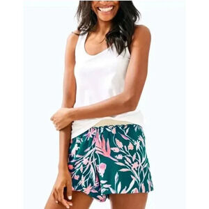 NWT Lilly Pulitzer Rylan‎ Shorts - MSRP $58 - Size Small